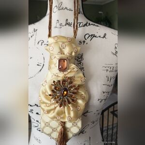 Elegant Yellow Satin Pendant Tie Necklace with Amber Crystal Brooch